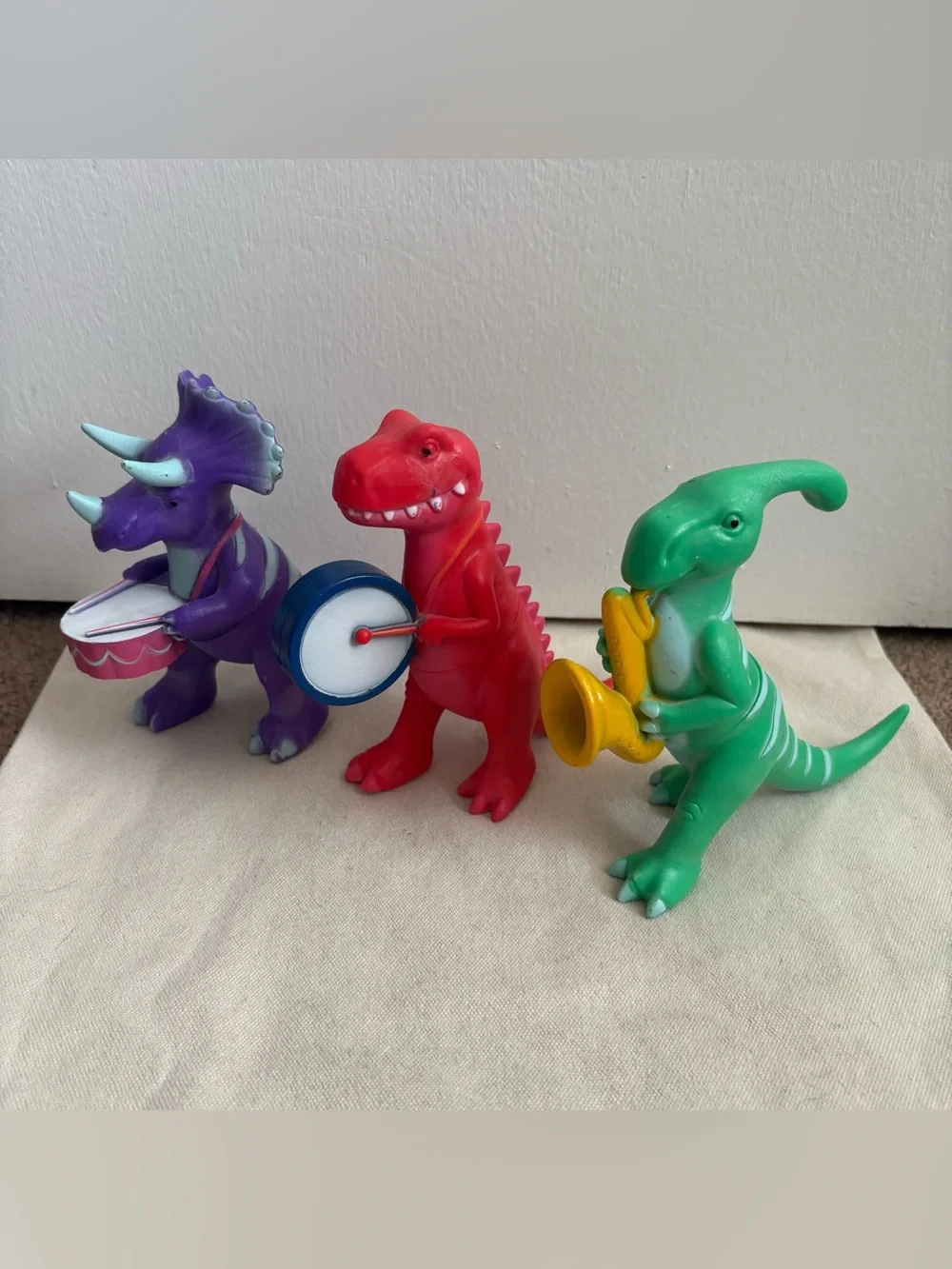 3pc Musical Dinosaur Toy Figures Set w/ Drums & Horn Purple/Red/Green